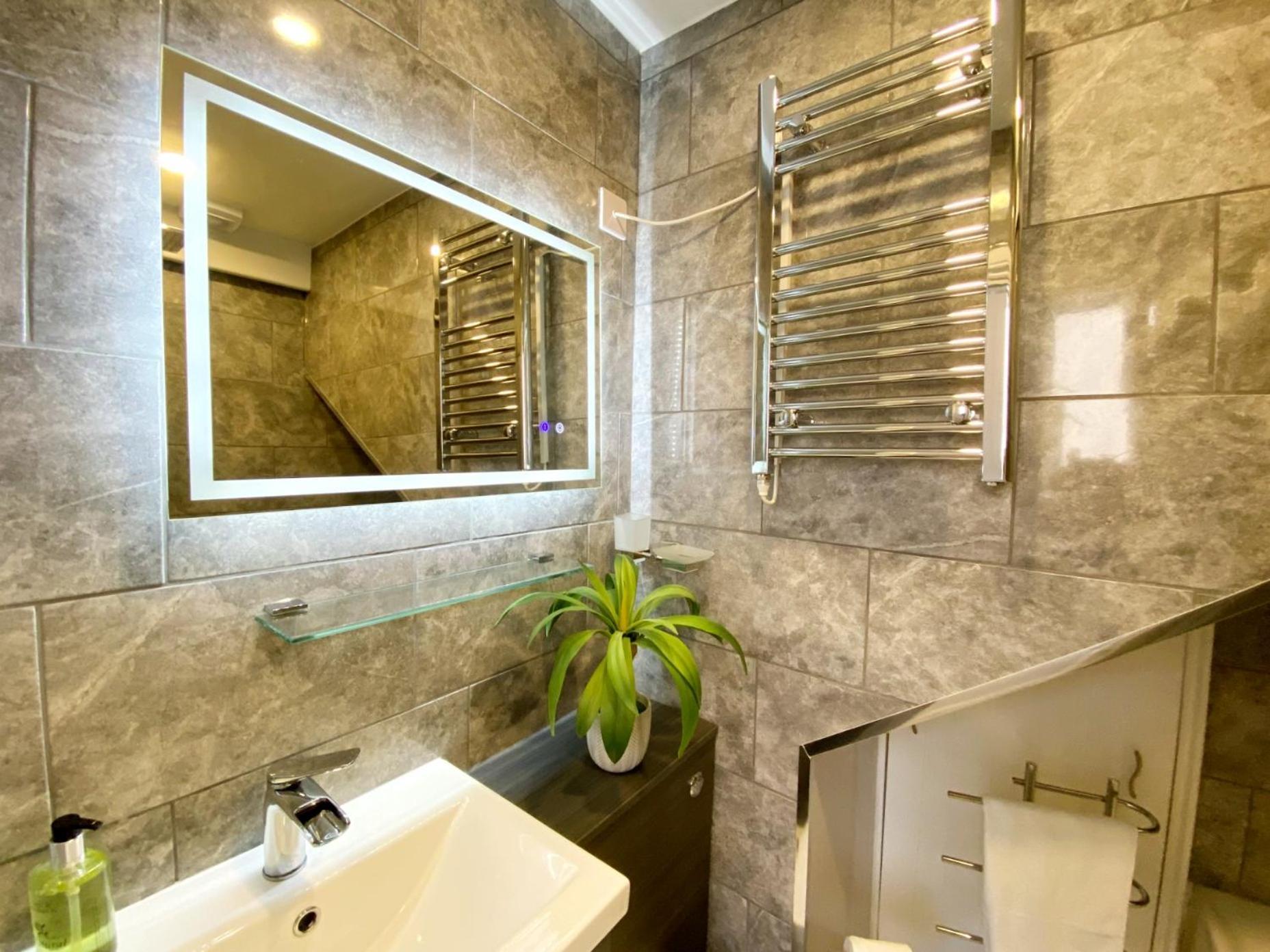 Meadfoot Bay Apartment At Hesketh Crescent Торки Екстериор снимка